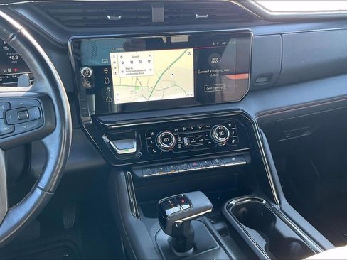 Used 2023 GMC Sierra 1500 AT4 w/ AT4 Premium Package image 6