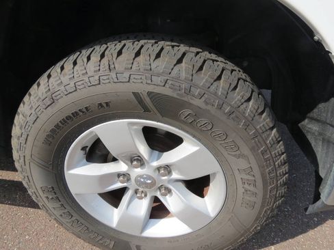 Used 2019 RAM 1500 Classic SLT w/ Luxury Group AWD/4WD image 13
