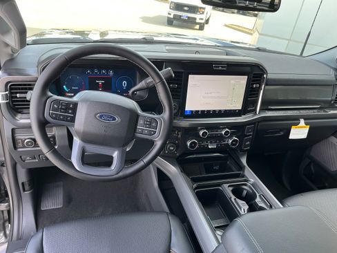 New 2026 Ford F250 Lariat w/ Lariat Premium Package AWD/4WD image 8