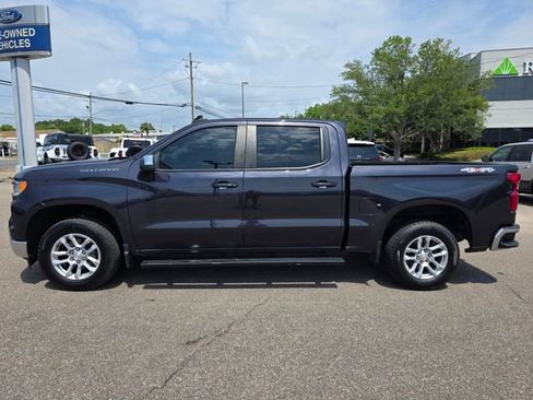 Used 2022 Chevrolet Silverado 1500 LT AWD/4WD image 5