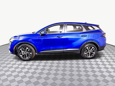 Used 2023 Kia Sportage EX image 6