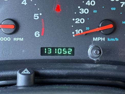 Used 2004 Jeep Wrangler Rubicon w/ Dual Top Group image 26