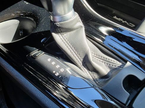 Used 2020 Toyota C-HR Limited image 39