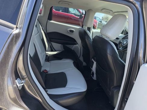 Used 2018 Jeep Compass Limited w/ Navigation Group image 20