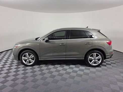 Used 2022 Audi Q3 2.0T Premium Plus w/ Premium Plus Package AWD/4WD image 5