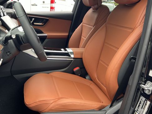 New 2026 Mercedes-Benz GLC 300 4MATIC image 18
