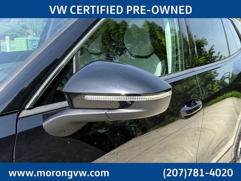 Certified 2025 Volkswagen Tiguan SE AWD/4WD image 10