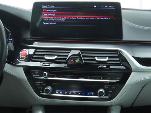 Used 2022 BMW M5 w/ Competition Package image 14