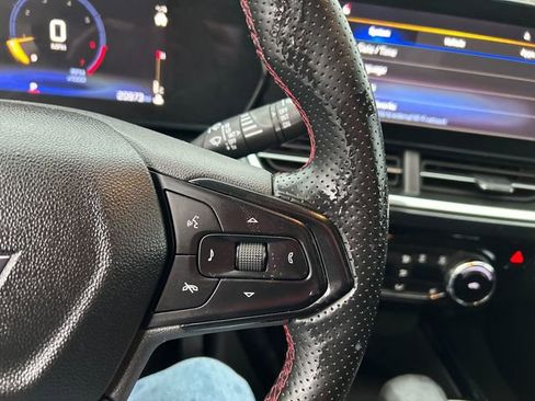 Used 2025 Chevrolet Trax RS w/ Driver Confidence Package image 10