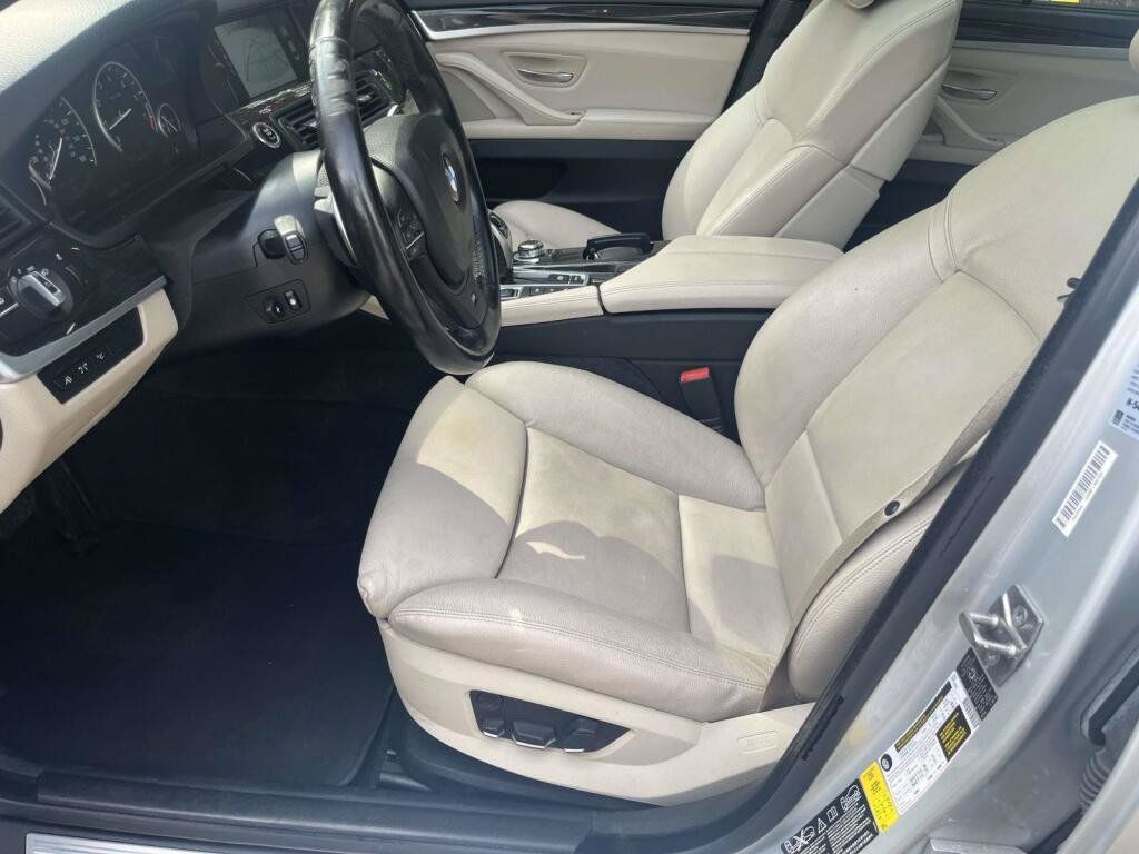 Used 2012 BMW 550i xDrive Sedan AWD/4WD image 14