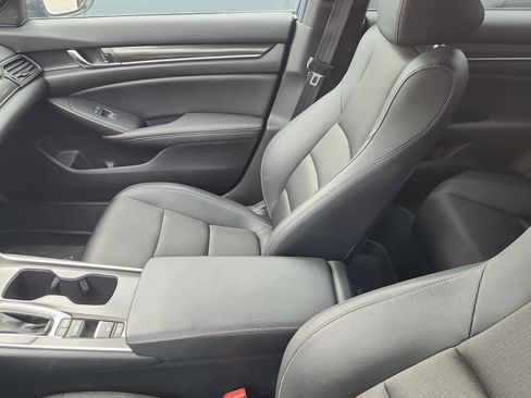 Used 2022 Honda Accord Sport image 9