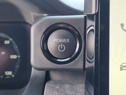 Used 2025 Toyota Tacoma Trailhunter image 24