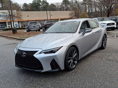 Used 2022 Lexus IS 350 F Sport image 3
