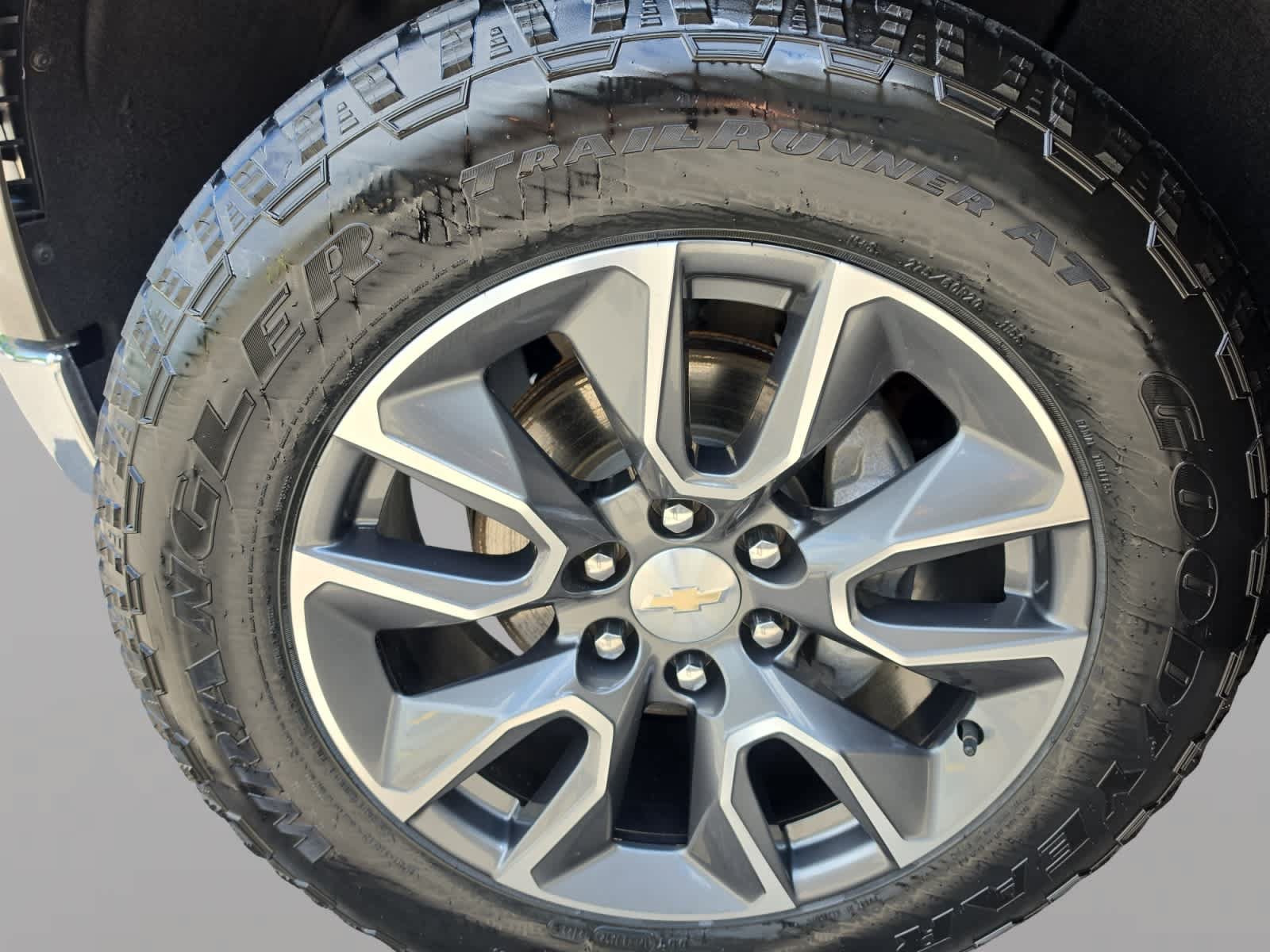 Used 2023 Chevrolet Silverado 1500 LT AWD/4WD image 19