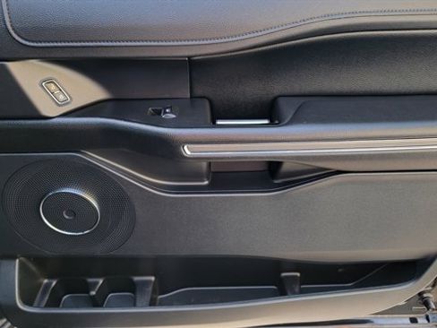 Used 2020 Ford Expedition XLT w/ Equipment Group 202A image 36