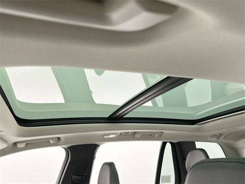 Certified 2023 Volvo XC90 B5 Core w/ Protection Package Premier image 22