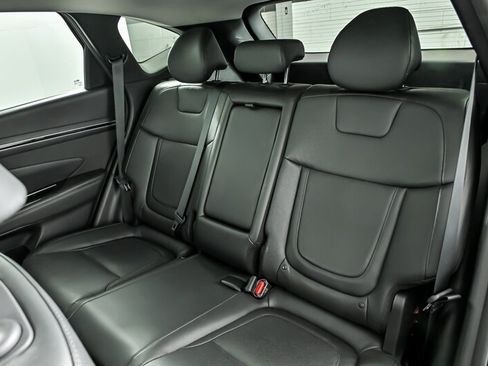 Used 2022 Hyundai Tucson Limited AWD/4WD image 19