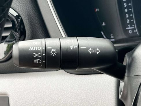 Used 2023 Honda Pilot Elite image 25