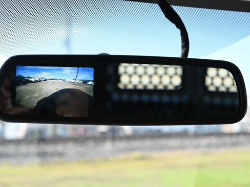 Used 2023 GMC Savana 2500 w/ Driver Convenience Package image 18