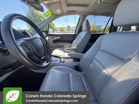 Used 2018 Honda Pilot Touring image 26