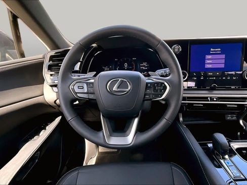 Used 2025 Lexus RX 350 FWD w/ Technology Package image 6