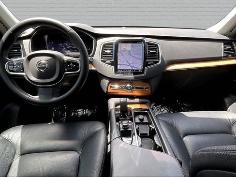 Used 2023 Volvo XC90 T8 Plus AWD/4WD image 7