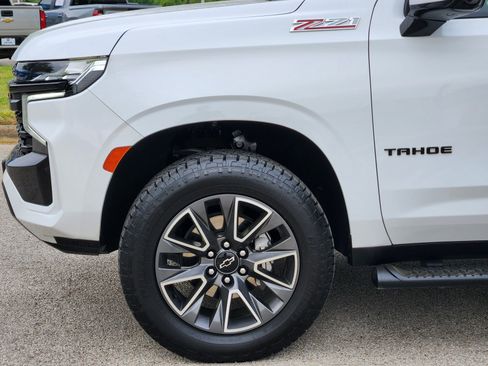 Used 2024 Chevrolet Tahoe Z71 w/ Luxury Package image 28