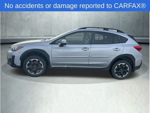 Used 2021 Subaru Crosstrek 2.0i Premium image 2
