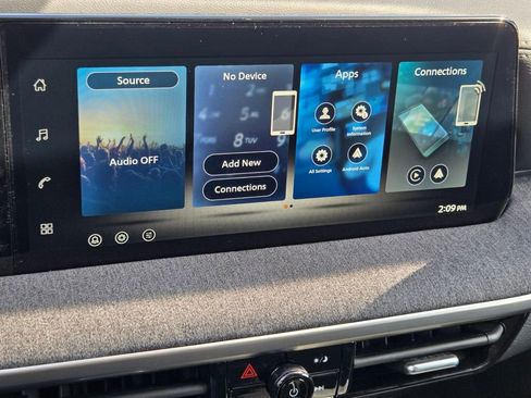 New 2026 Nissan Kicks SV image 17