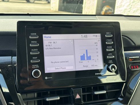 Used 2022 Toyota Camry SE w/ Carpet Mat Package (TMS) image 19