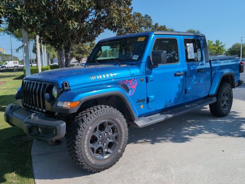 Used 2023 Jeep Gladiator Willys image 5