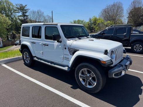 Used 2018 Jeep Wrangler Unlimited Sahara image 20