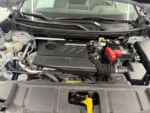Used 2023 Nissan Rogue SL w/ SL Premium Package image 40