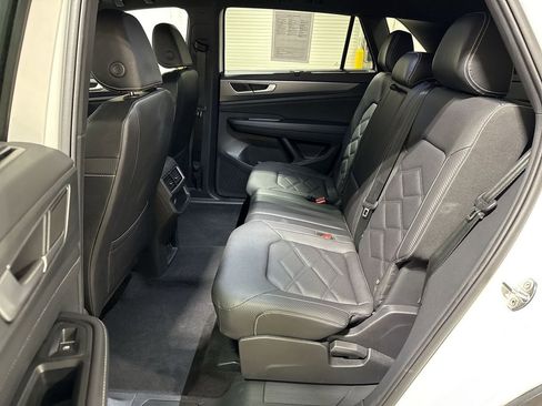 Used 2024 Volkswagen Atlas Cross Sport SE image 22