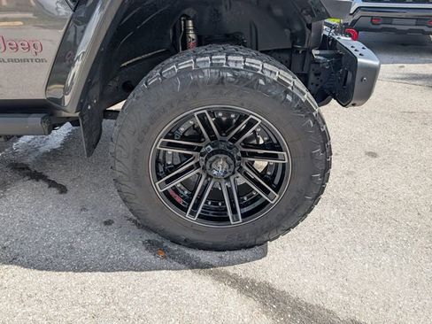 Used 2020 Jeep Gladiator Rubicon image 20