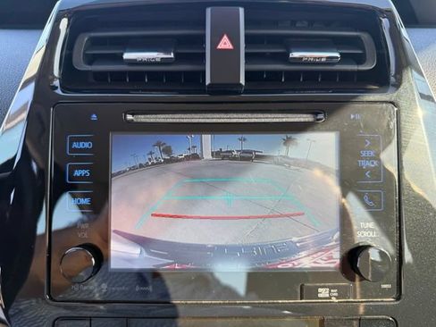 Used 2017 Toyota Prius Three Touring FWD image 23