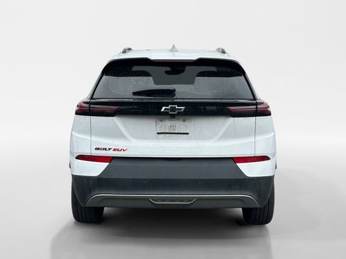 Used 2023 Chevrolet Bolt EUV Premier w/ Sun & Sound Package FWD image 5
