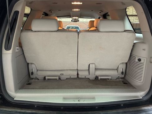 Used 2010 Chevrolet Tahoe LTZ AWD/4WD image 25