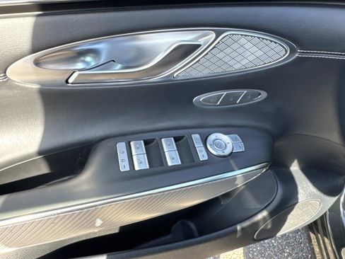 Used 2025 Genesis GV70 3.5T Sport image 19