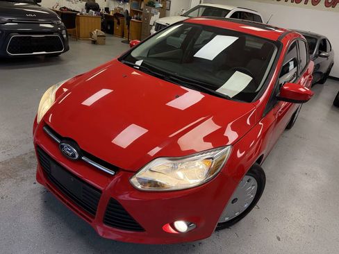 Used 2012 Ford Focus SE image 9