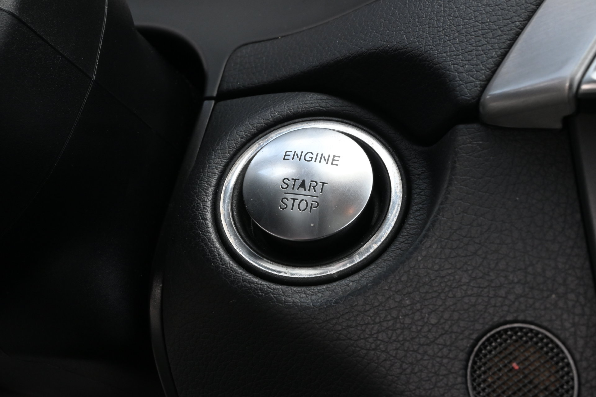 Used 2013 Mercedes-Benz C 250 Coupe image 15