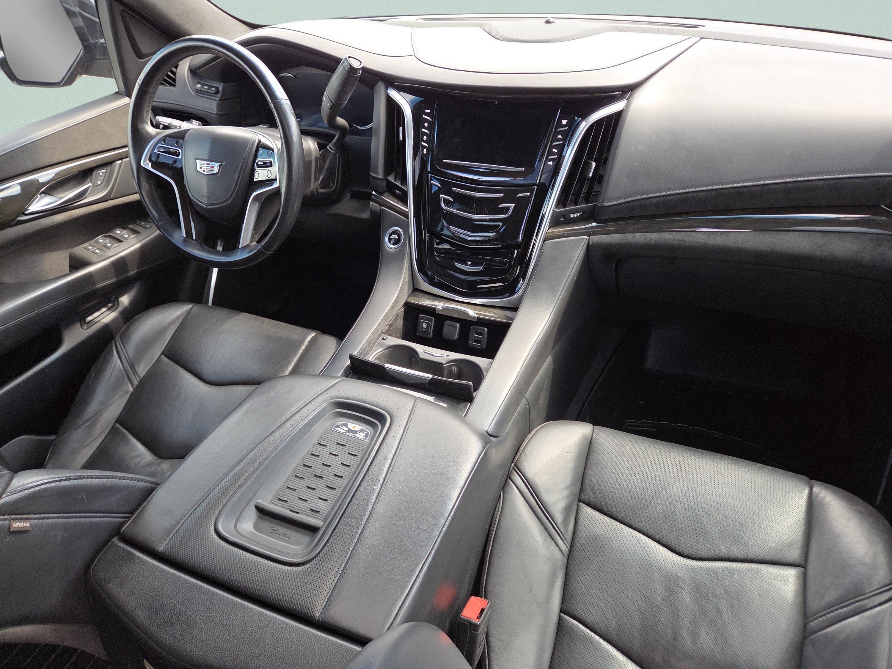 Used 2017 Cadillac Escalade Platinum AWD/4WD image 42