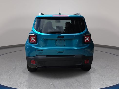 Used 2022 Jeep Renegade Altitude w/ Sun/Sound Group AWD/4WD image 2
