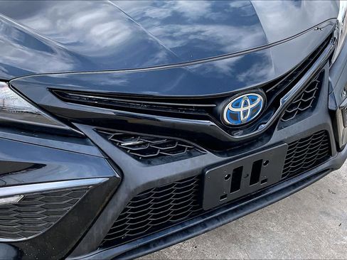 Used 2023 Toyota Camry SE image 30