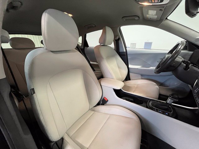 Used 2025 Hyundai Kona SEL FWD image 9