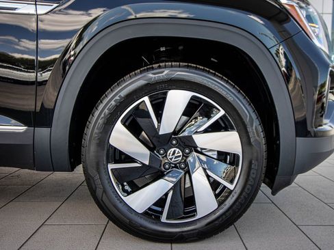 New 2026 Volkswagen Atlas Cross Sport SEL AWD/4WD image 5