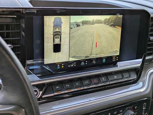 Used 2022 Chevrolet Silverado 1500 High Country image 22