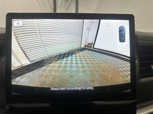 Used 2024 Ford Expedition Max XLT image 32