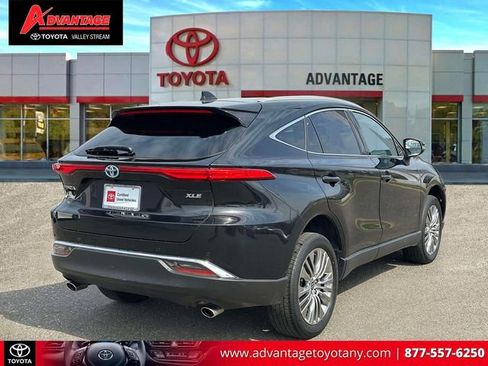Certified 2023 Toyota Venza XLE AWD/4WD image 7