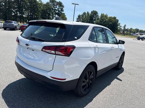 Used 2024 Chevrolet Equinox LS w/ Sport Edition FWD image 10